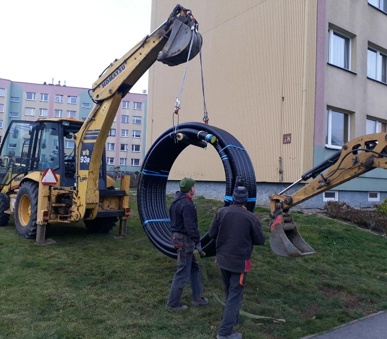 Zespół S-Z INSTAL przy pracy na budowie infrastrukturalnej
